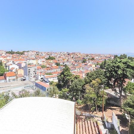 Estrela Panoramic View By Homing Appartamento Lisbona Esterno foto